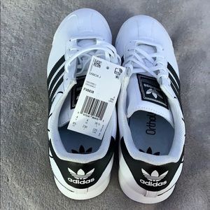 Never worn Adidas sneakers
